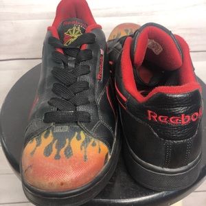 Classic Reebok Sneakers flame toe design size 10